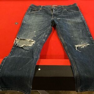 Men’s Arizona Jeans w/knee holes. 36w 29l